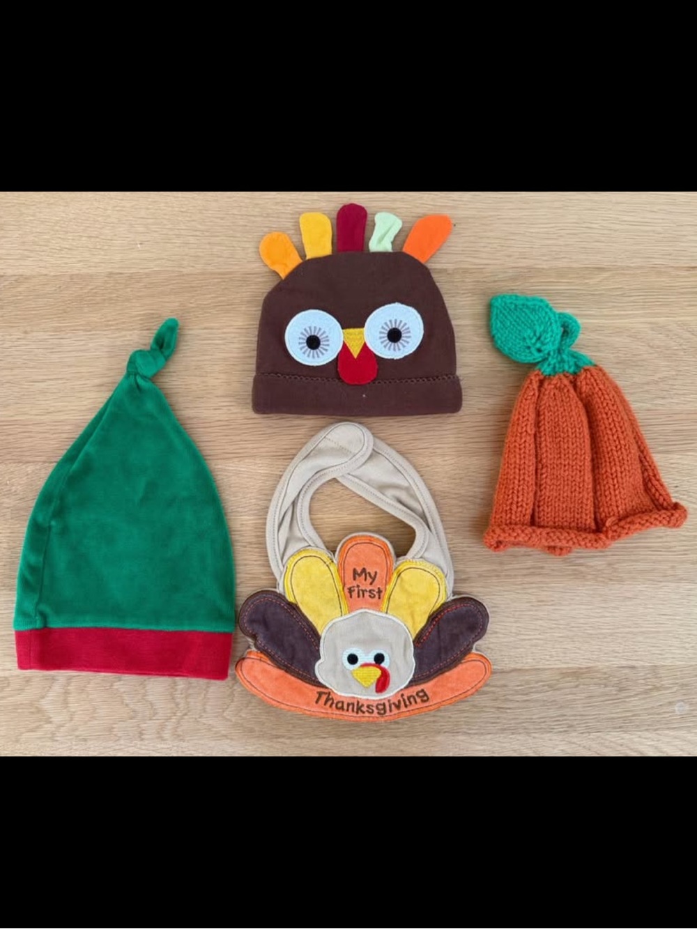 Baby Holiday Hats/Bib